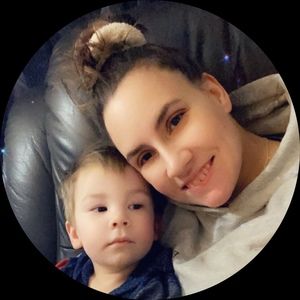 Meet your Posher, Desiree